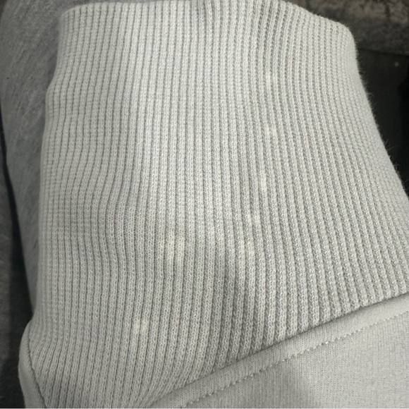 lululemon White Sweatshirt - Picture 16 of 16